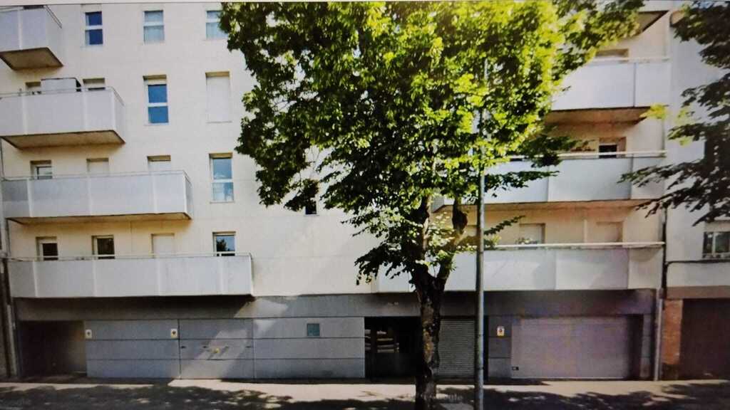 Dúplex de 2 plantas en el quinto piso con ascensor. 