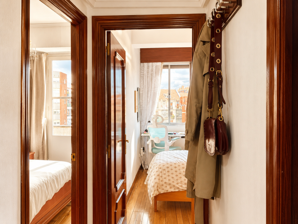 Hallway connecting the bedrooms