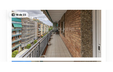 Balcón con salida des de el comedor y sala de estar