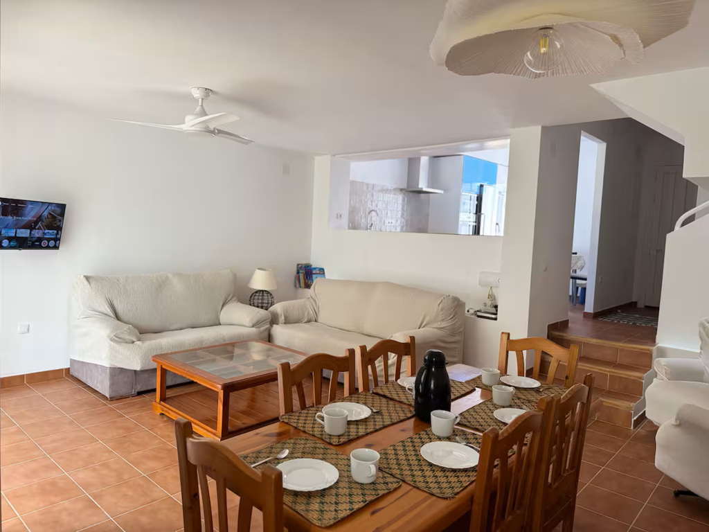 Salon integrado con cocina