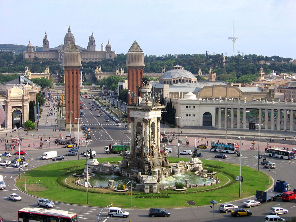 Plaza Espanya and Museum Mnac