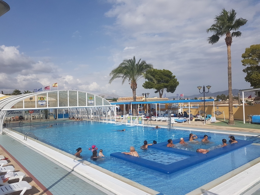 Complejo Turístico La Fuente.  Baños de Fortuna 