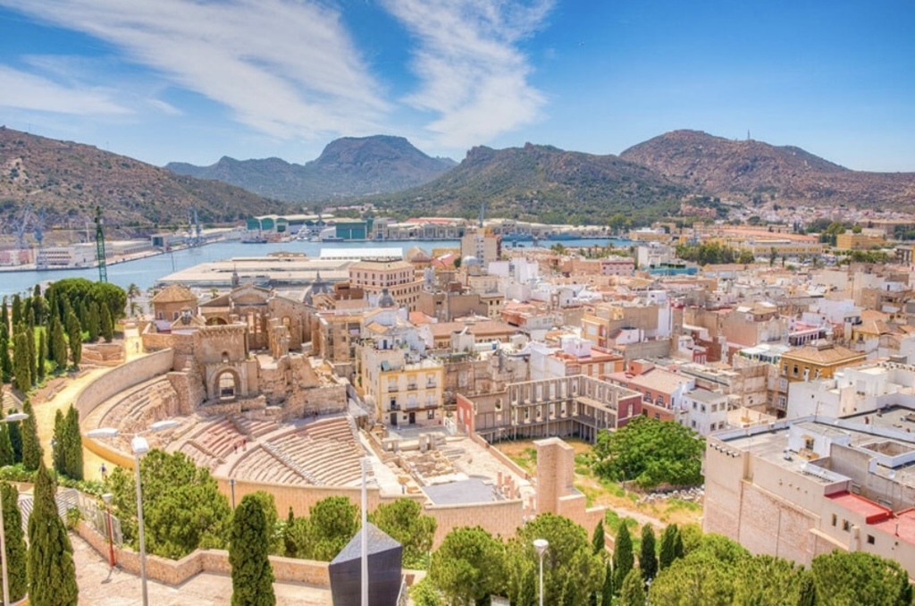 The old town Murcia 1 h by care from us. 