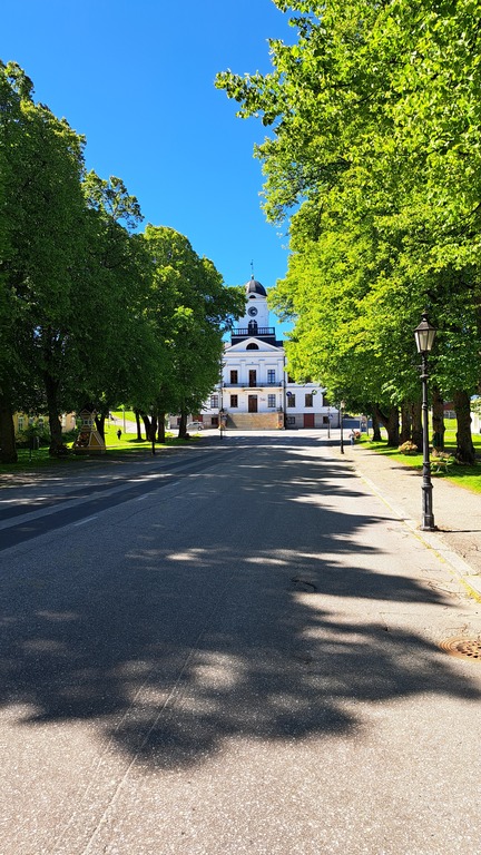 Town hall, Kistinestad