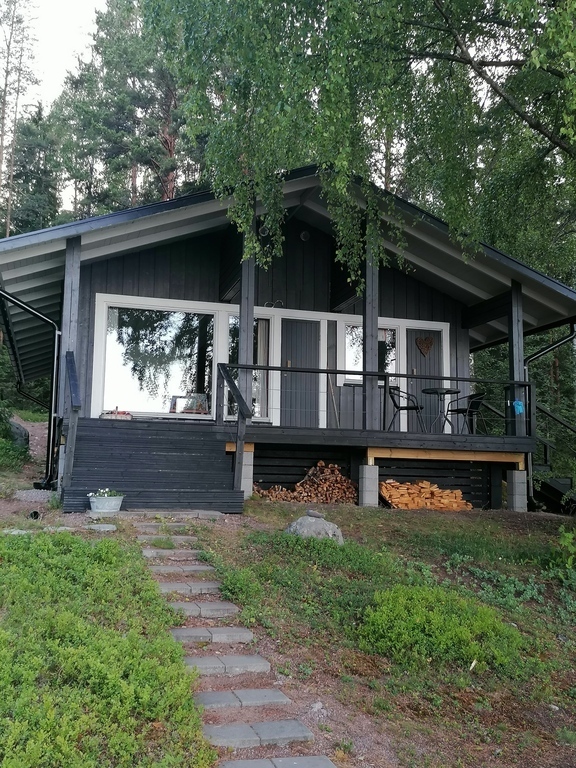 The summer cottage (beds for 8)