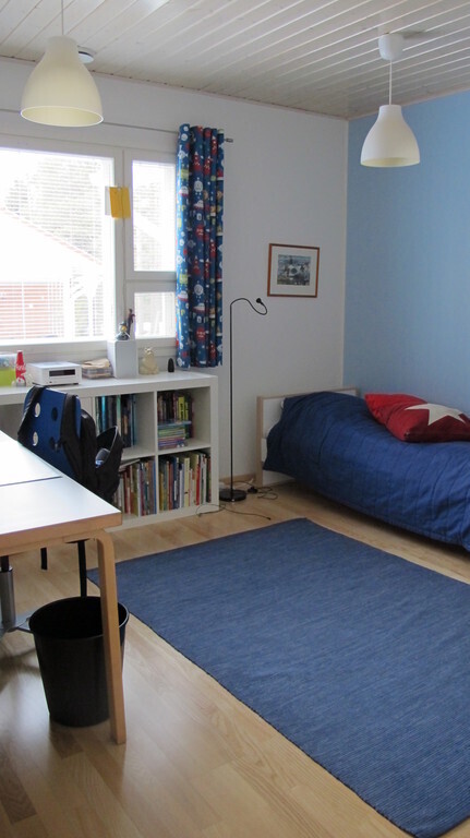 bedroom with adult size bed 