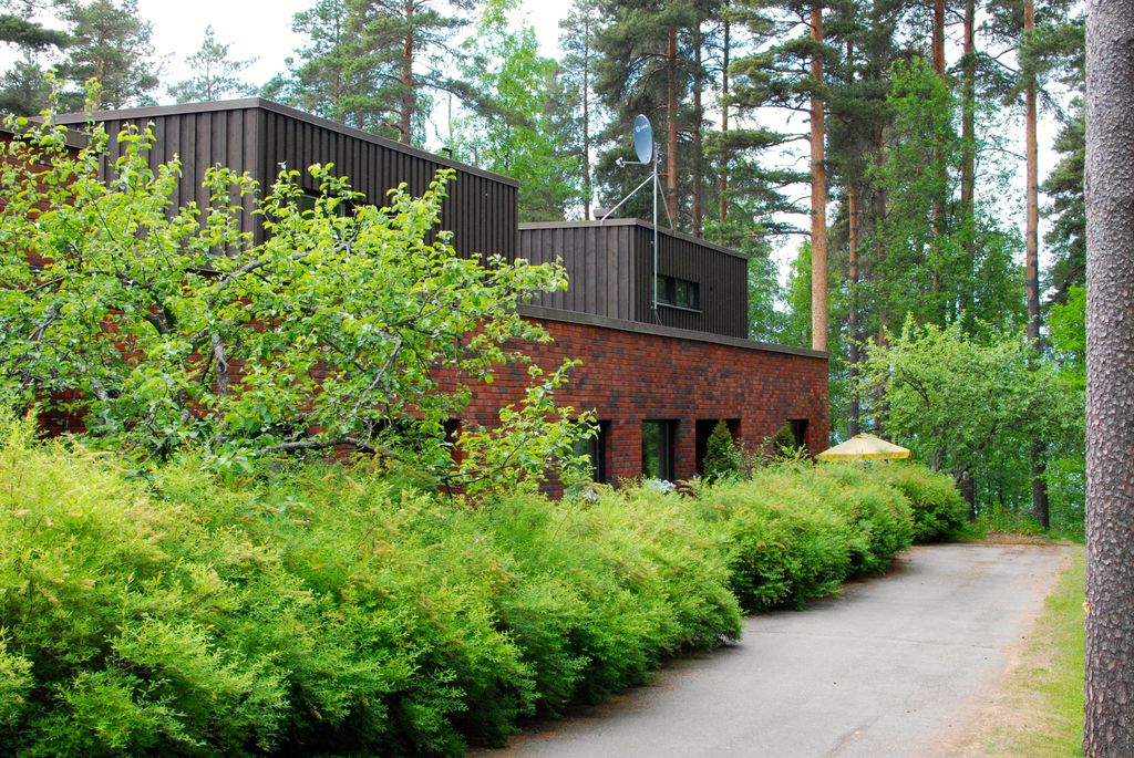 The frontside of our home