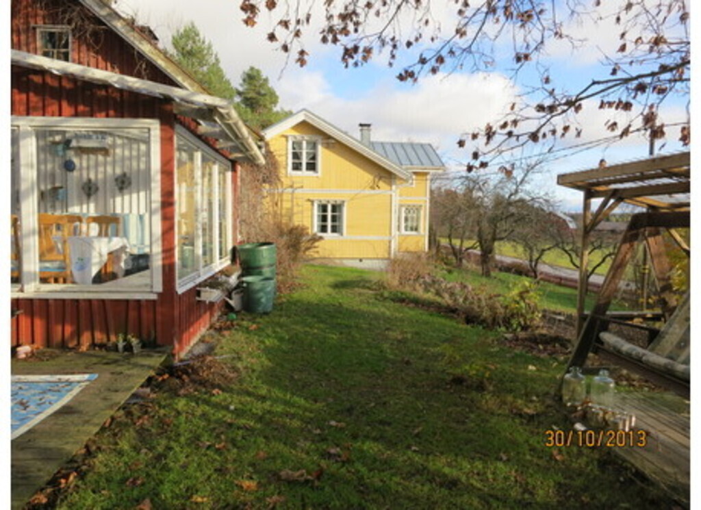 Our second building, which includes an old, traditional Finnish sauna and our "Sun room"