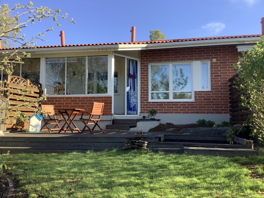 My apartment from gardenside