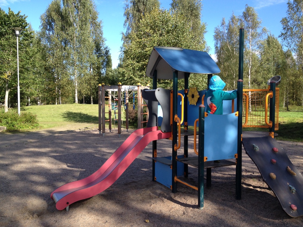 Play ground 5: distance 1 km