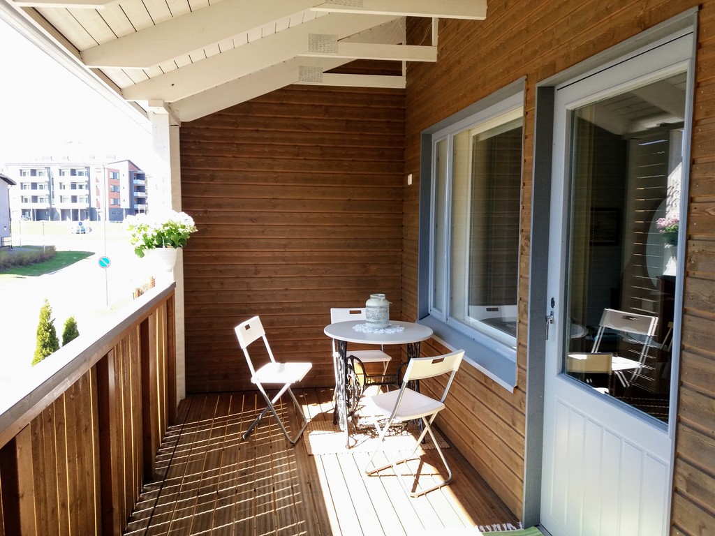 Relax at the balkony after sauna.