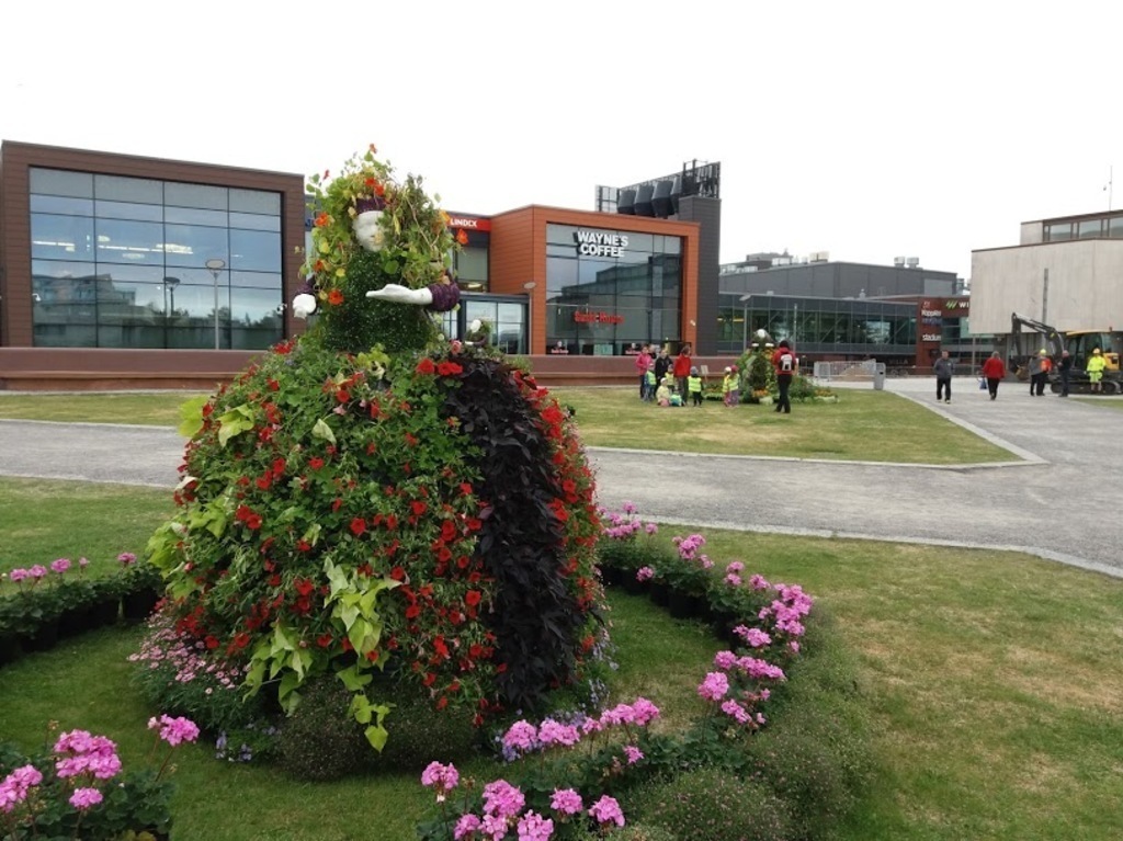 Park of the mall Willa