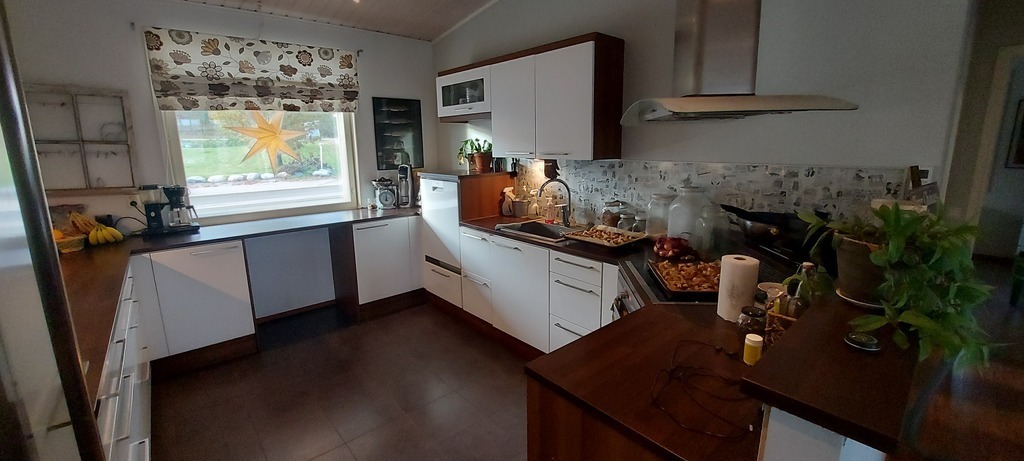 Well equipped kitchen