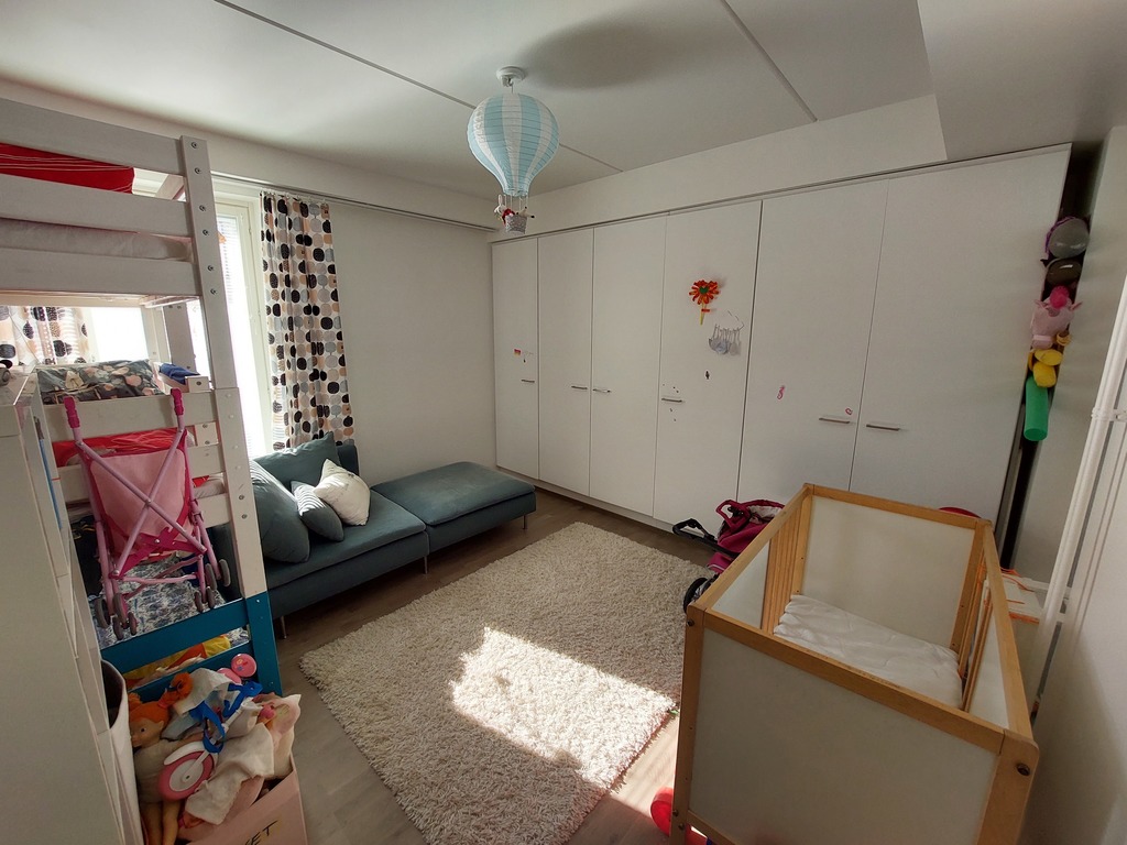 Children´s room, beds for 4 small children. Couch can be used as a bed for bigger children.