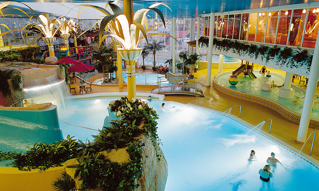 Nice indoor family spa, 10 minute drive from our home, with water slides, jacuzzis, etc.