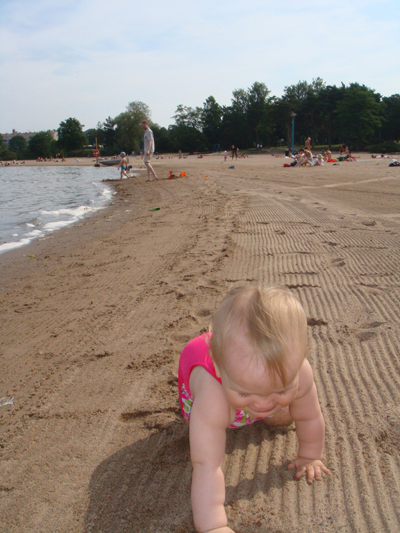 Hietalahti beach, 20 min walking distance.