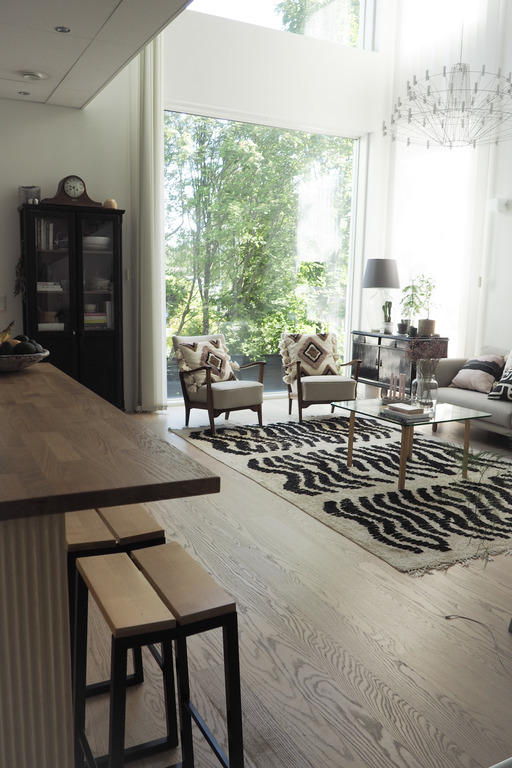 View into lounge from kitchen island area
