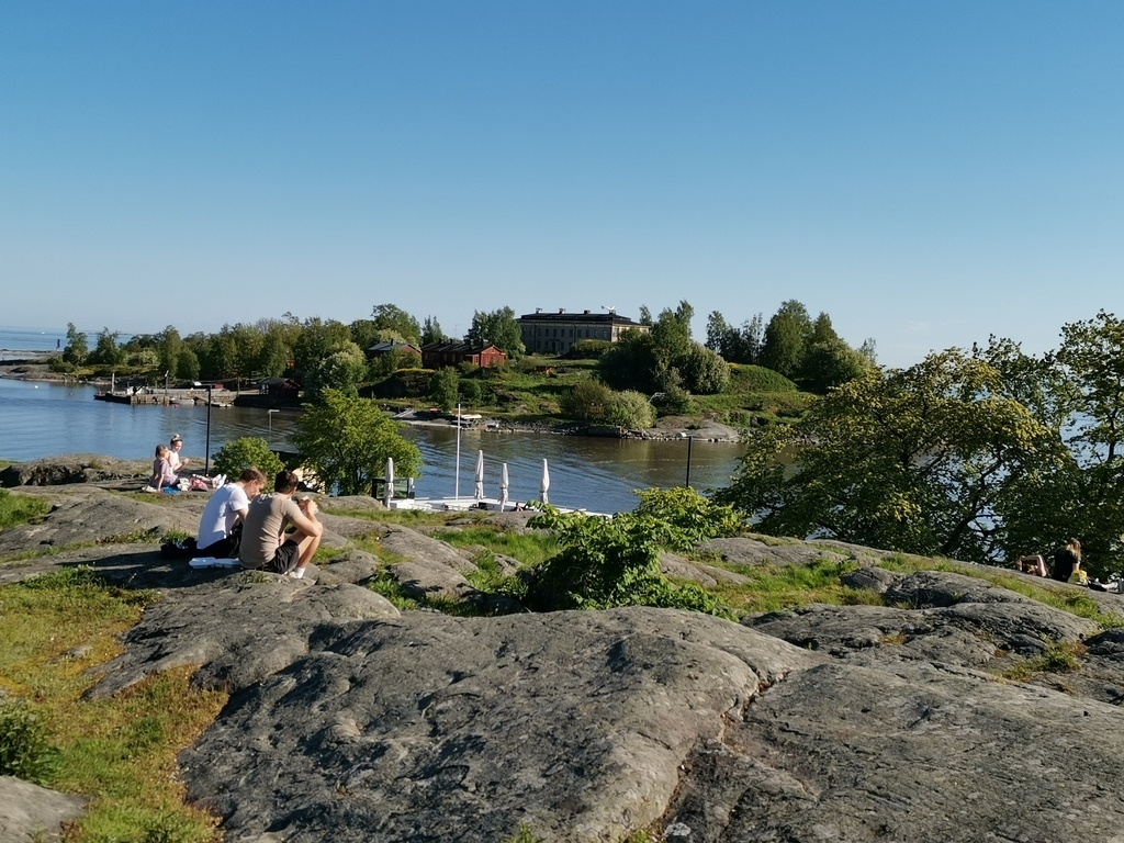 My favourite spot for picnic in Helsinki. The seaside of Helsinki is really beautiful and the coastline is about 130km long.