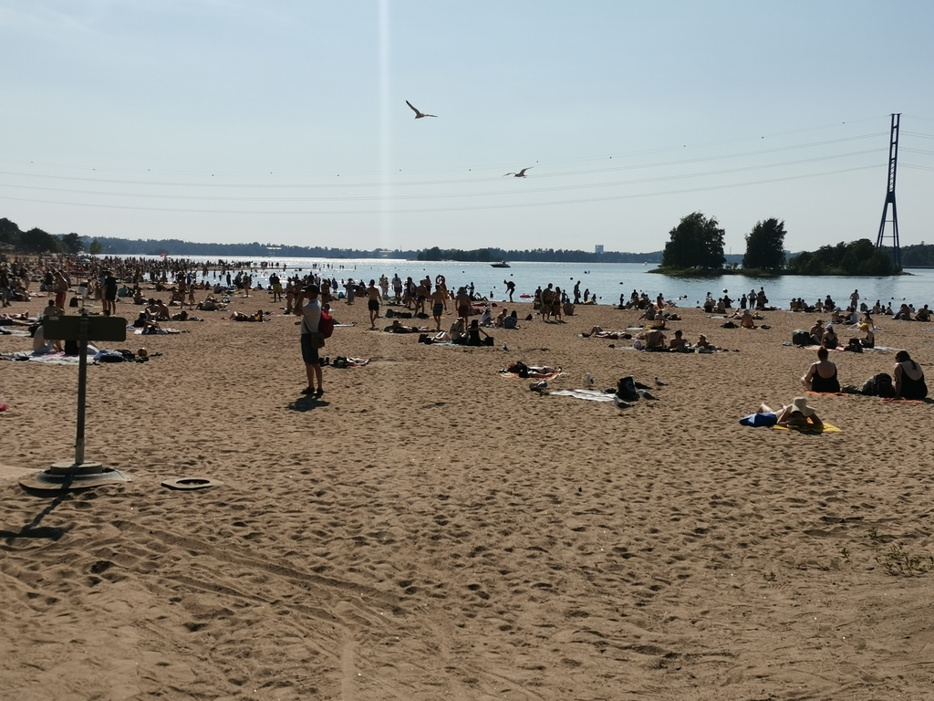 The most popular beach in Helsinki, Hietaniemi beach.