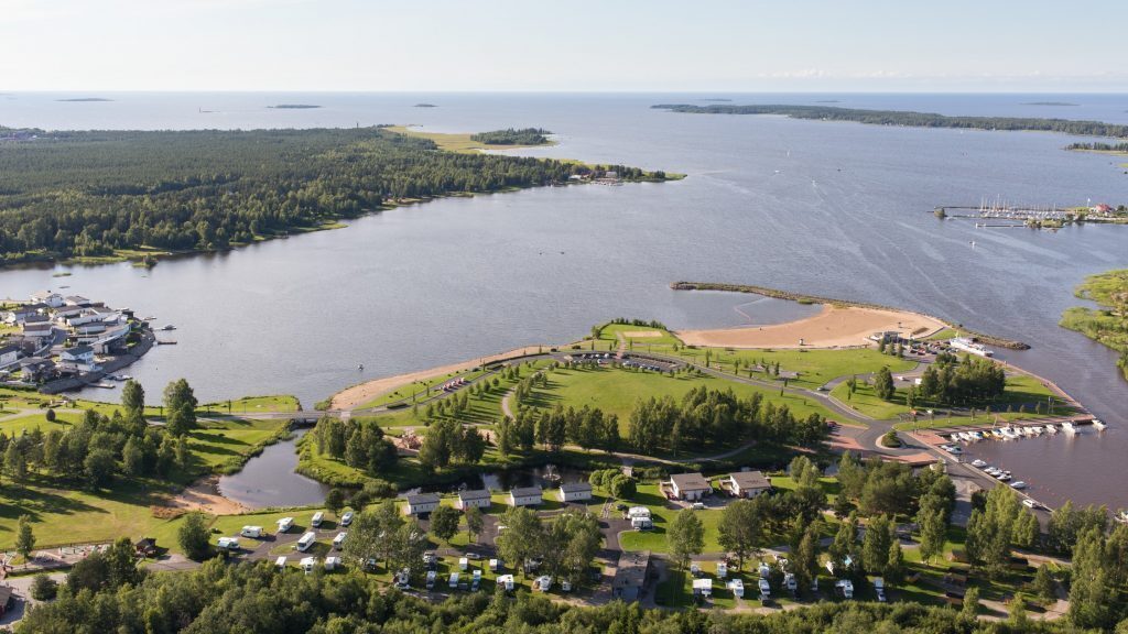 Meripuisto. Our living area on the leftside in the picture.