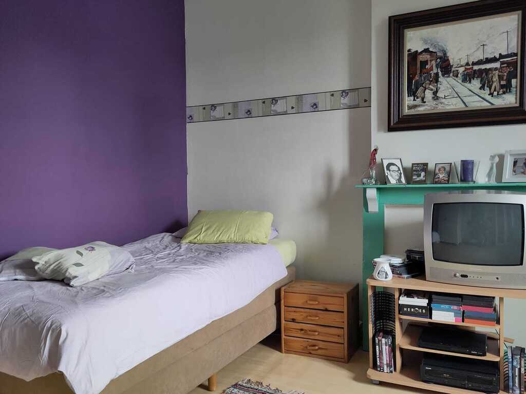 chambre - lit simple