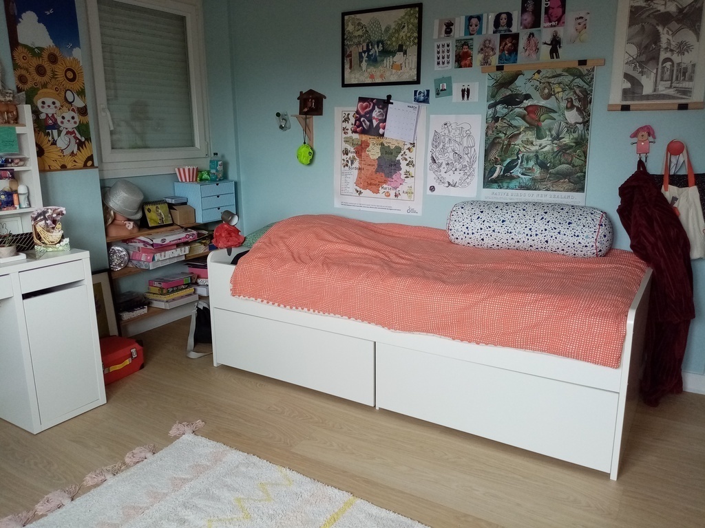 Second bedroom upstairs. Here we can place two extra, comfortable beds. 