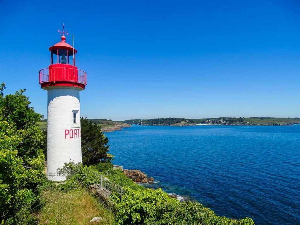 Port Manech, with spectacular coastal trail