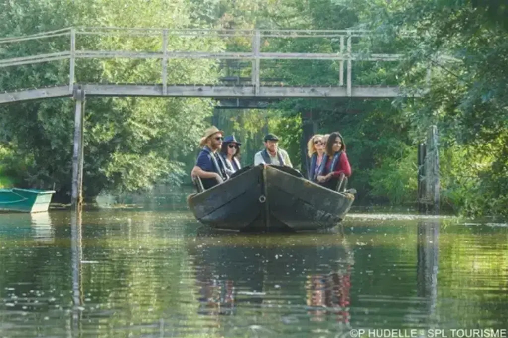 bootje varen in de Clairmarais (nabij Saint-Omer) 20 km