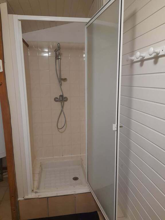 douche (2de badkamer)