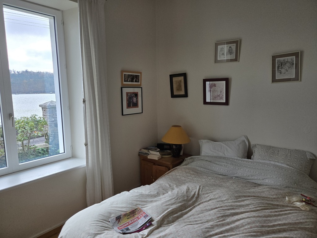 Chambre 1 des maitres avec salle de bain en suite +wc séparé