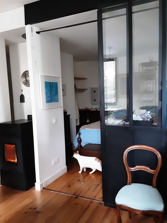 Fire place and entrance to the chamber 