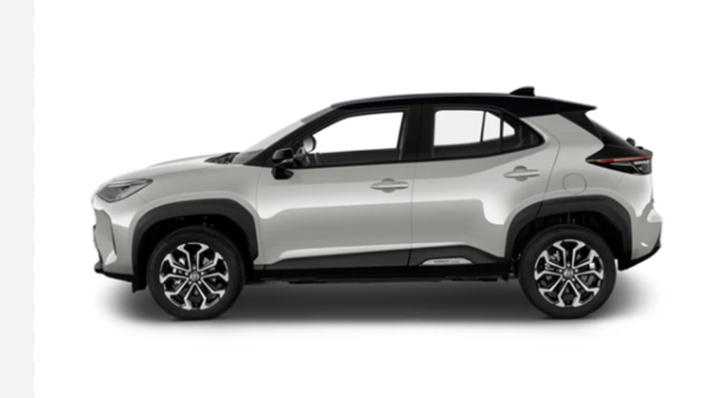 Our car Yarris Cross Toyota Hybrid automatic with air conditionning, car play...... 