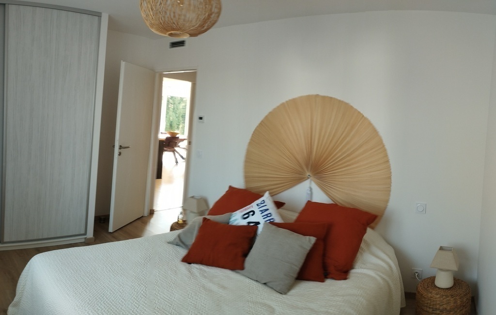 Bedroom 1 with bed 160x200 or Twin 80x200