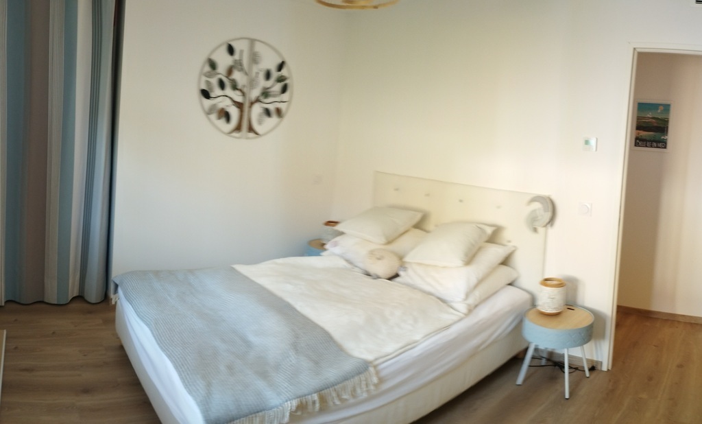 Bedroom 2 with bed 140x200