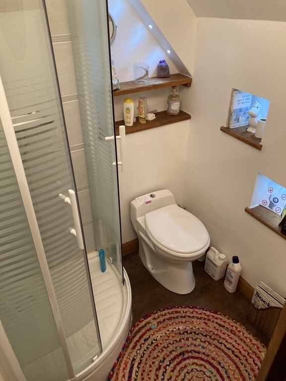 Douche WC étage