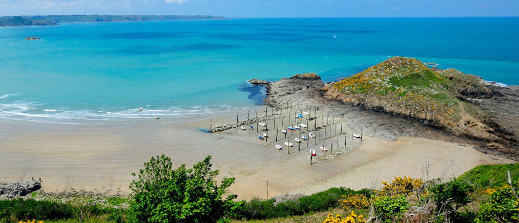 l'insolite port de GWIN-ZEGAL à PLOUHA