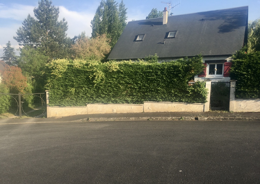 Big car park in our cul de sac street and parking facility direct into our garden (through the big gate)