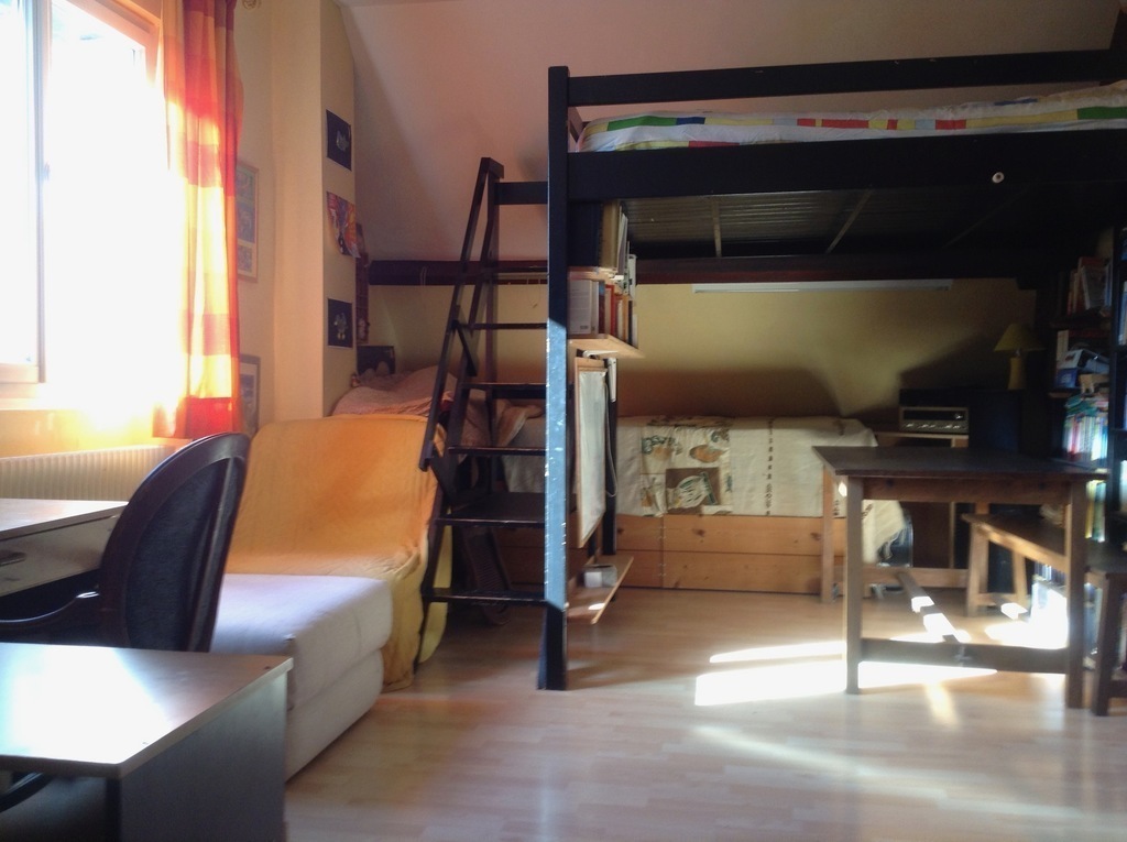 double mezzanine bed upstairs