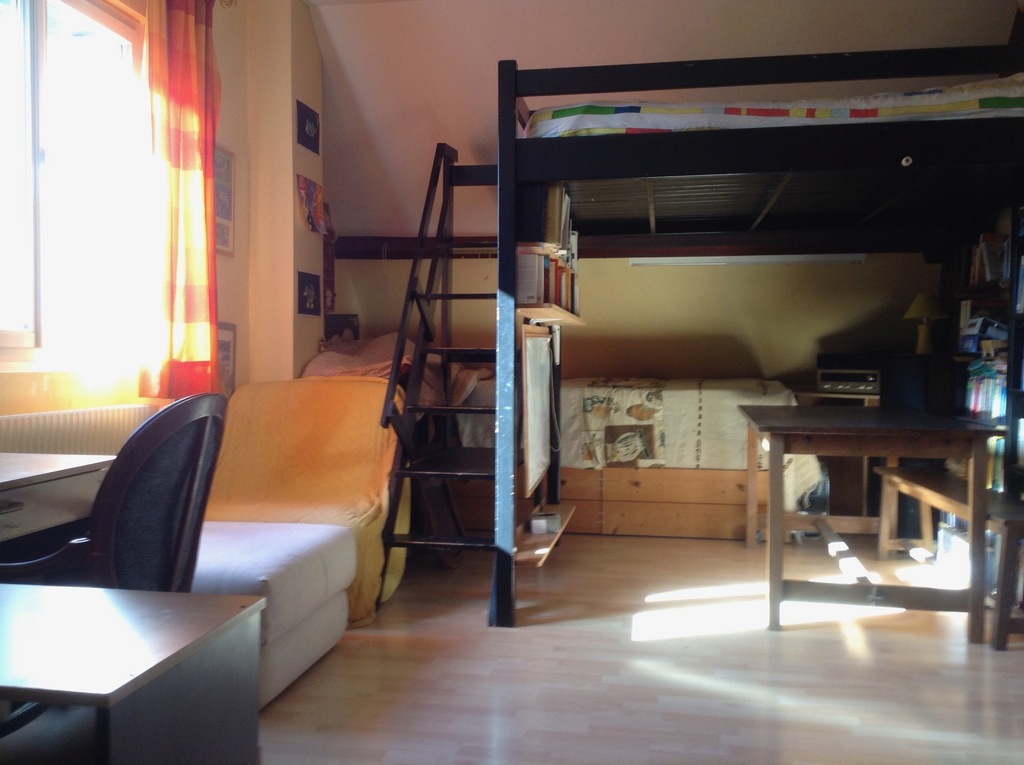 double mezzanine bed upstairs