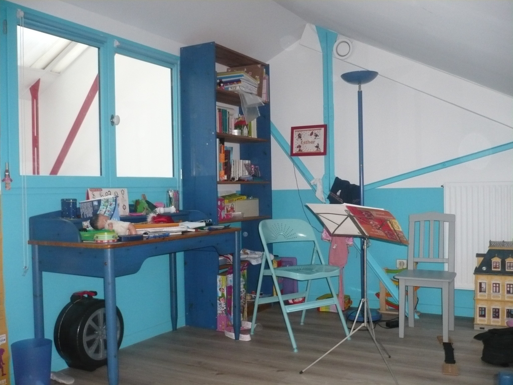 The blue bedroom on the second floor