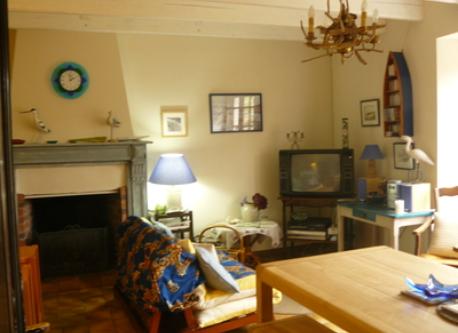 Lounge with fireplace