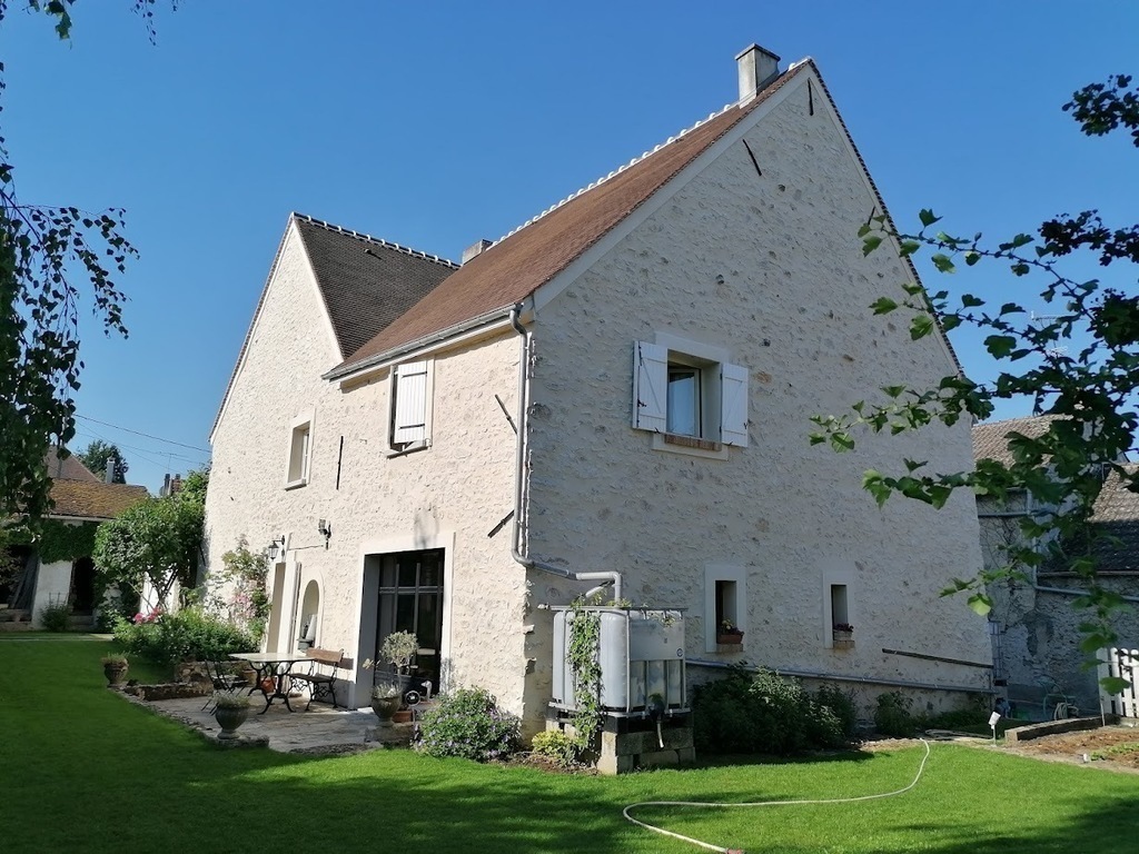 The house and the garden