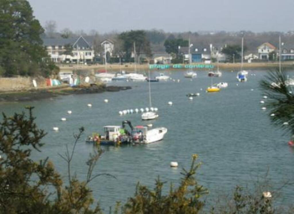 conleau 300 m far from home