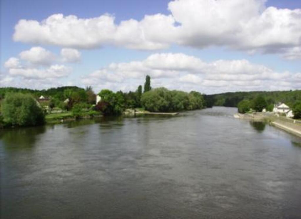 the river Cher  at St Georges