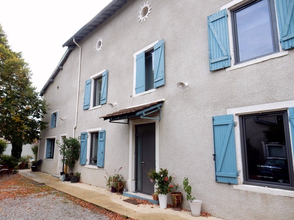 maison depuis la cour