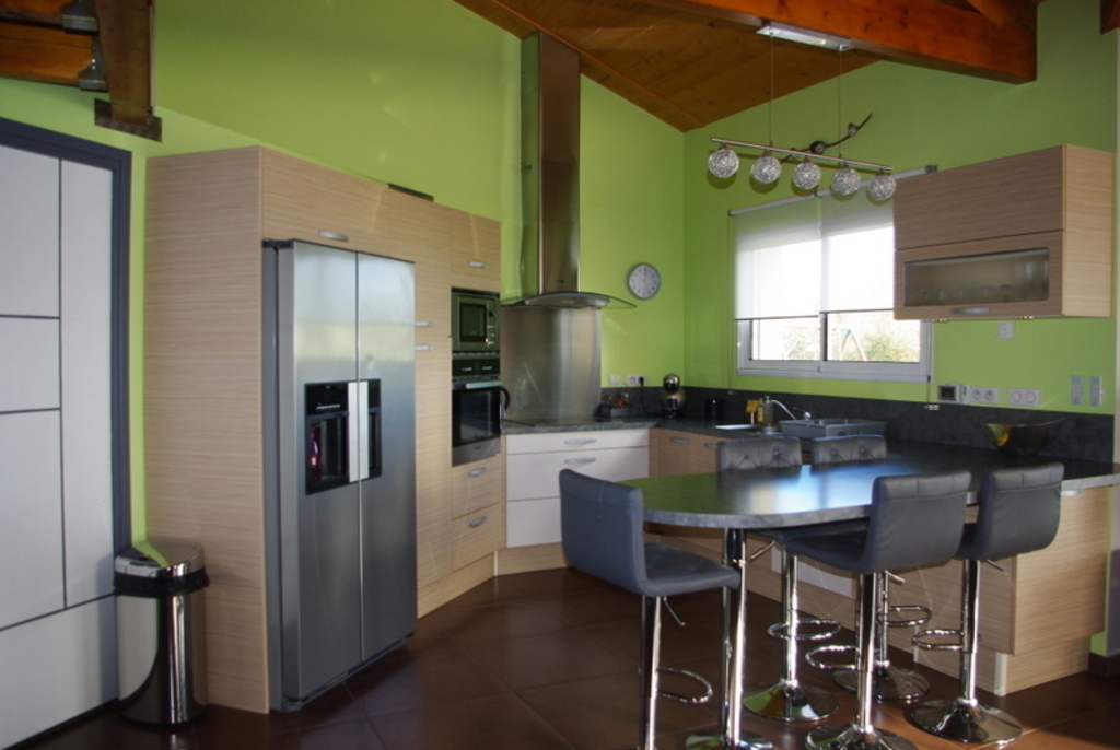 Fully-equipped kitchen / Cuisine équipée / Cocina equipada