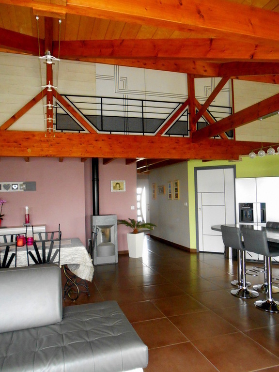 Dining room / Séjour / Sala de estar