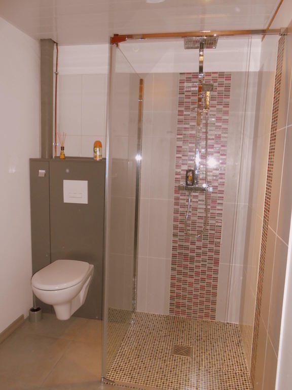 2nd bathroom / 2ème salle de bain / Segundo cuarto de bano