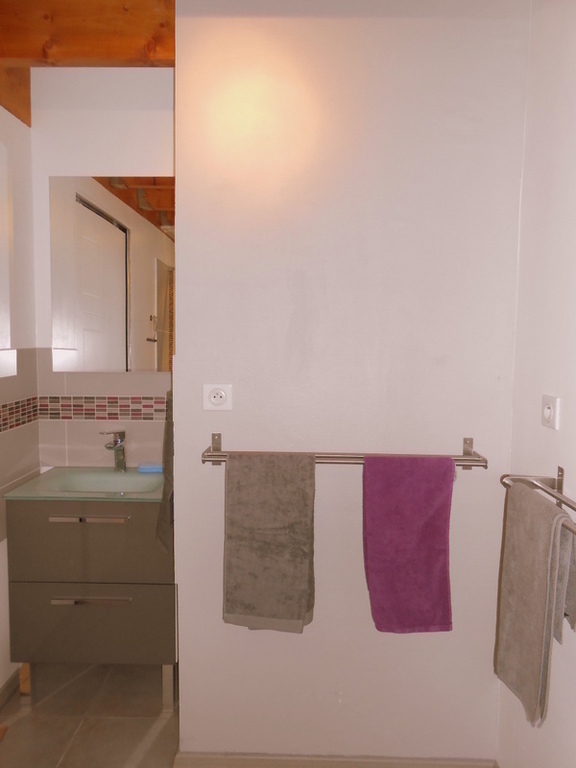 2nd bathroom / 2ème salle de bain / Segundo cuarto de bano