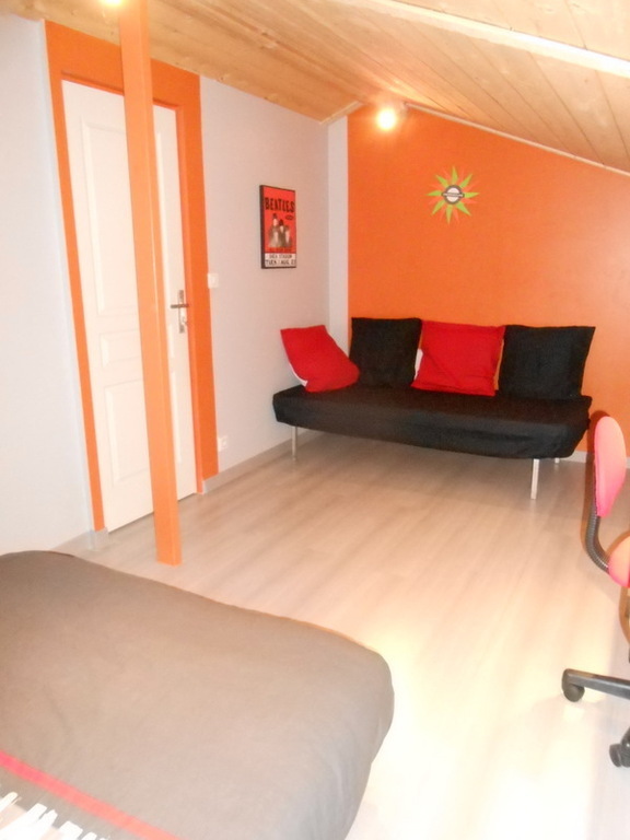 Double room + single bed / Chambre double + 1 lit simple / Habitacion doble + 1 cama